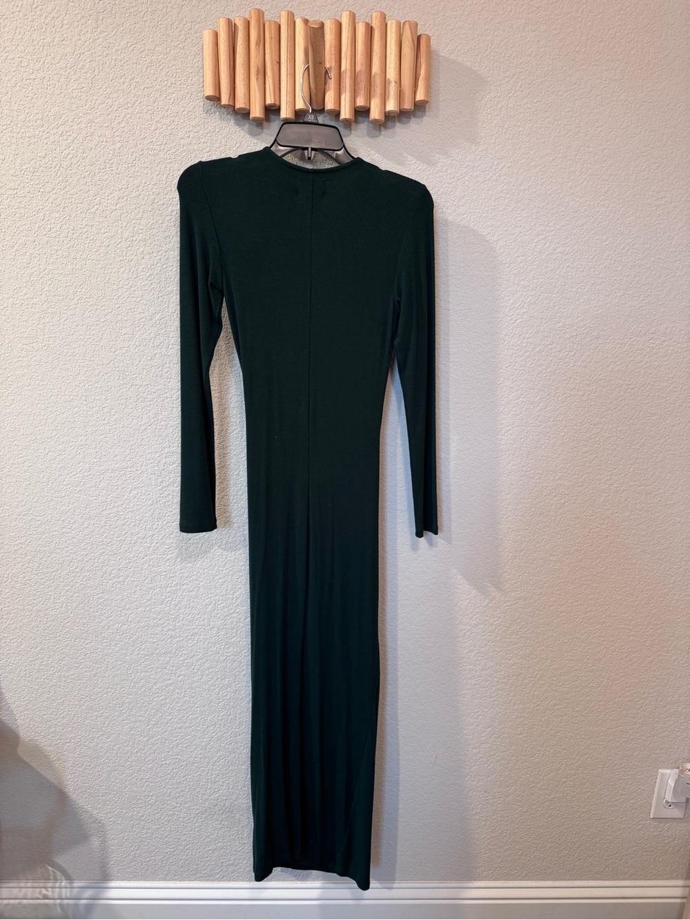 Elegant Dark Emerald Green Ruched Midi/Maxi Dress - Picture 7 of 9